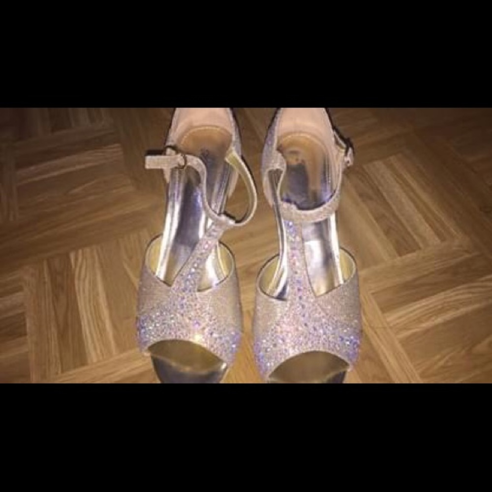 Mascotte wedges